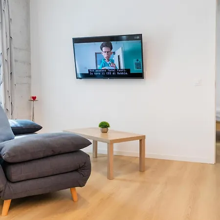 شقة Easy Flat Vezia, Indipendent Entrance, Free Parking لوغانو